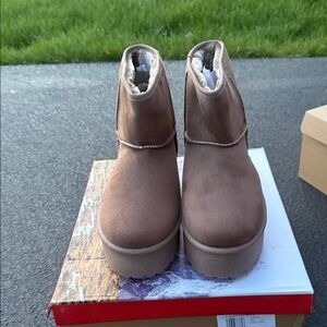 Avalanche Taupe Platform Ankle Boots